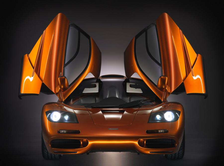  McLaren F1 1993 года  (фото 3 из 76)